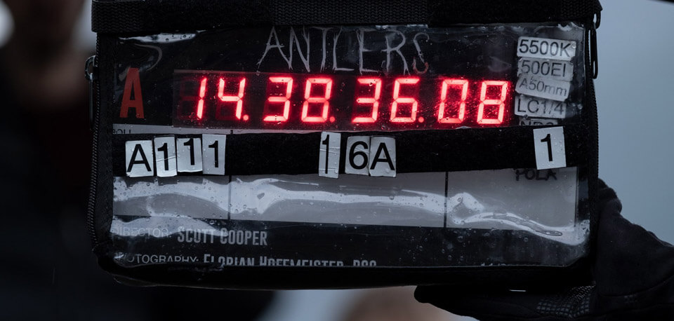Antlers es dirigida por Scott Cooper y producida por Guillermo del Toro