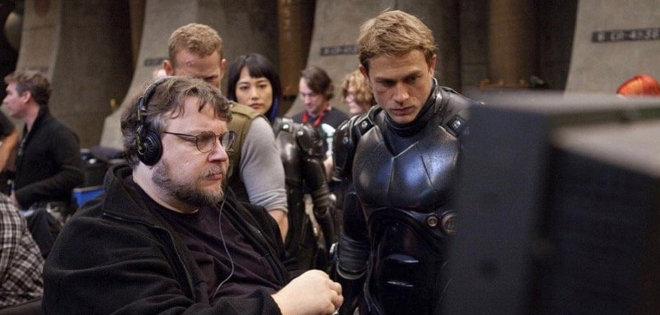 Guillermo del Toro durante la filmación de Pacific Rim